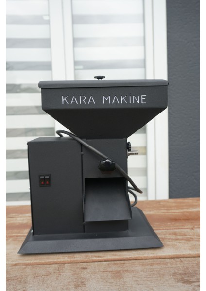 Ceviz Kırma Makinesi