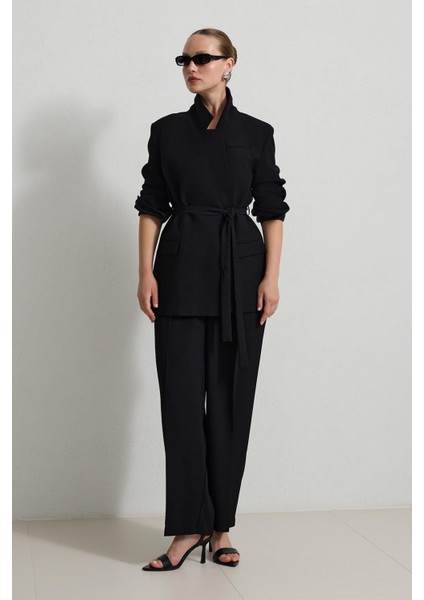 Siyah Belden Bağlama Detaylı Ceket Rahat Kesim Pantolonlu Takım modelleri