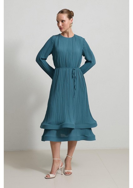 Kuvars Piliseli Rahat Kesim Elbise