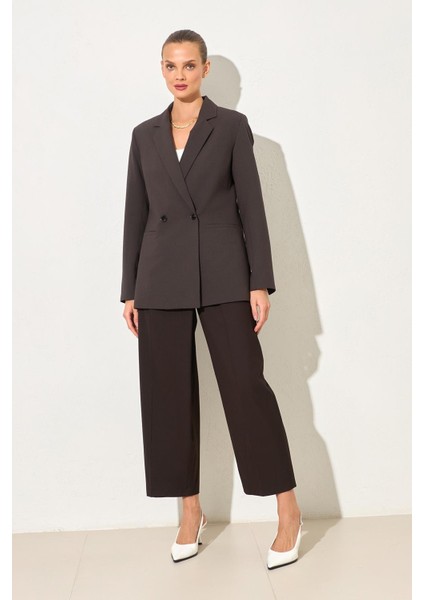 Siyah Cep ve Düğme Detaylı Basic Ceket