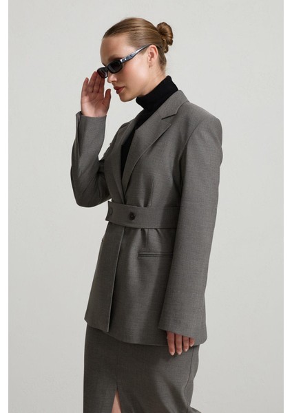 Antrasit Belden Kemer Detaylı Tam Kalıp Ceket modelleri