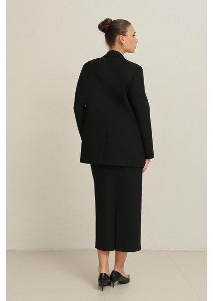 Siyah Yaka Detaylı Ceket indirimleri