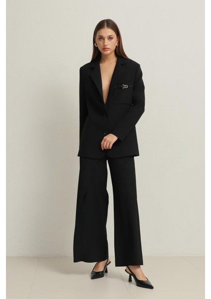 Siyah Cep Detaylı Ceket