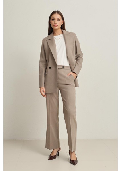 Bej Düğme Detaylı Asimetrik Kapama Ceket modelleri