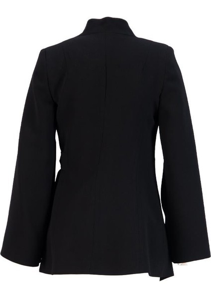 Siyah Kol Detaylı Belde Bağlama Detaylı Ceket indirimleri