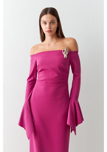 Fuşya Dar Kalıp Omuz Ve Kol Detaylı Maxi Boy Elbise fiyatları