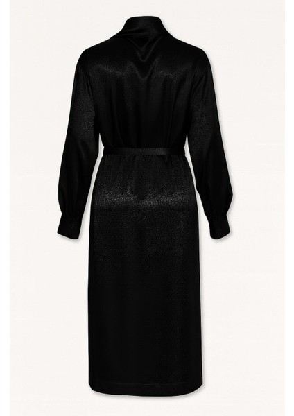 Siyah Boyun Detaylı Belden Kemerli Elbise fiyatları