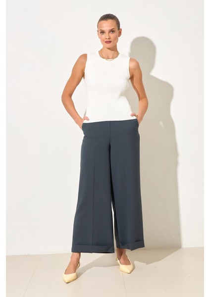 Ekru Bisiklet Yaka Kolsuz Triko fiyatları