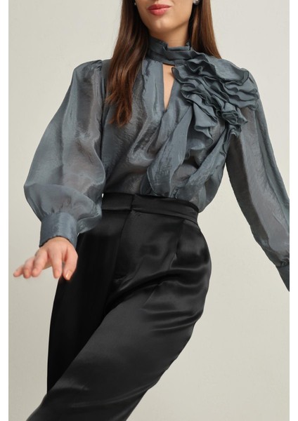 Siyah Pile ve Cep Detaylı Rahat Kesim Pantolon fiyatları