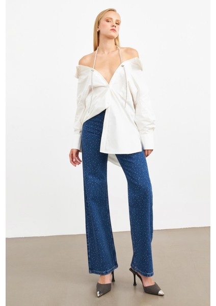 Ekru Boyun Aksesuar Detaylı Tunik