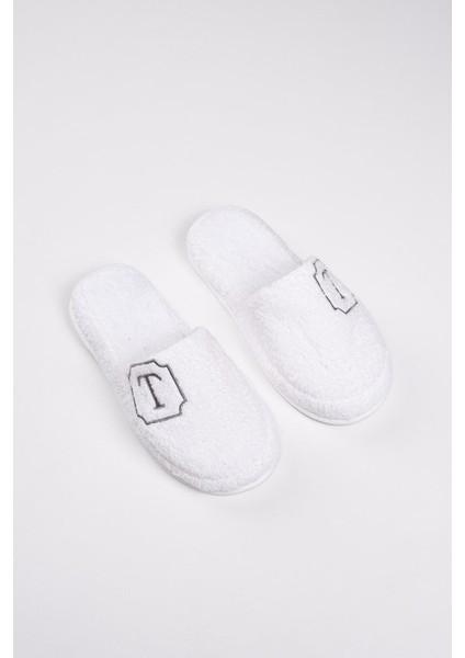 T Harf Nakışlı Banyo Ve Ev Havlu Terliği – %100 Pamuk Kaymaz Kalın Taban