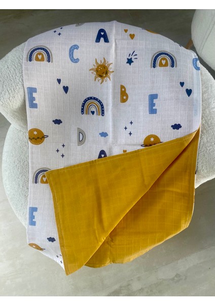 80 x 90 unisex Bebek Battaniyesi - Renkli Alfabe & Gökyüzü Desenli Müslin