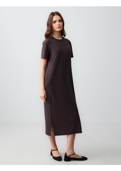 Kahverengi Düz Kesim Bisiklet Yaka Kısa Kollu Örme Elbise modelleri