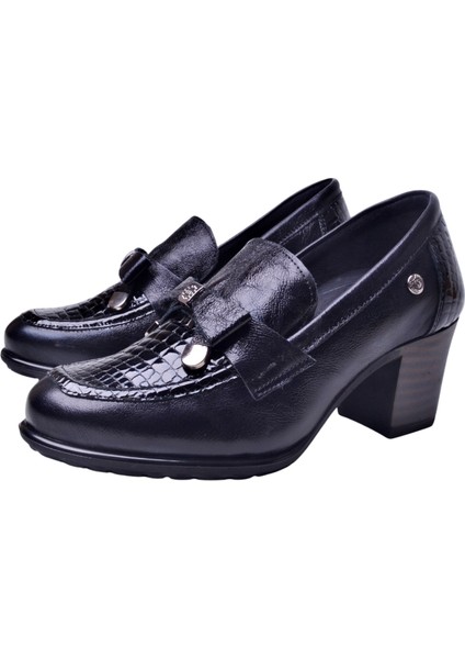 D25KA-3335 Kadın Deri Topuklu Ayakkabı fırsatları