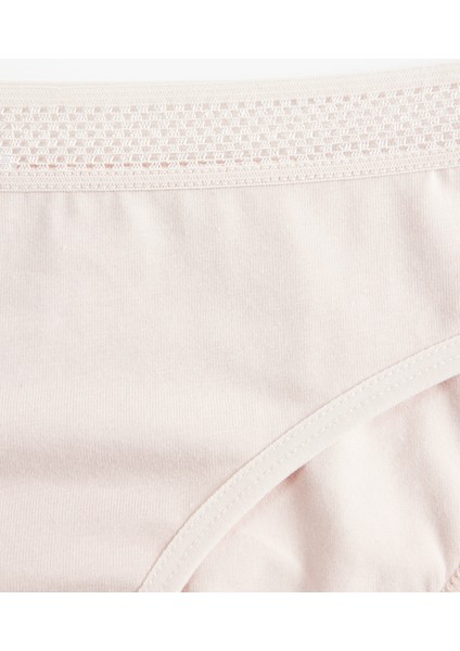 Pamuklu Rahat Kalıp Lastik Detaylı Külot modelleri