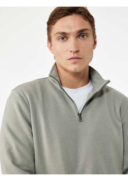 Uzun Kollu Şardonlu Basic Yarım Fermuarlı Sweatshirt