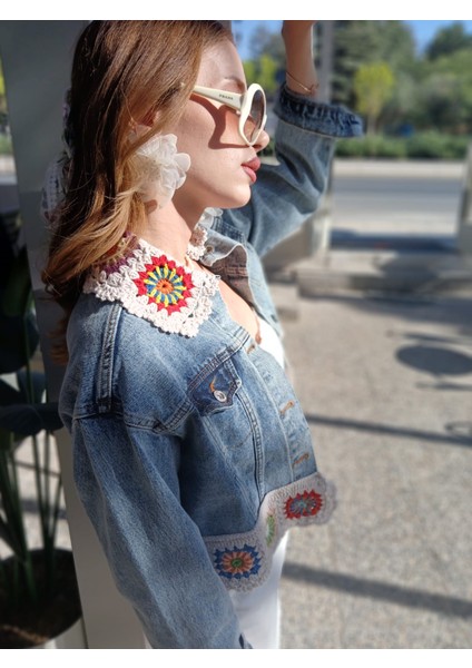 Özel Tasarım El Örgüsü Yaka ve Kenar Detaylı Denim Ceket modelleri