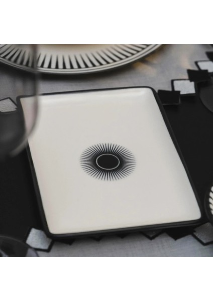 Aspen Siyah Çizgili Sunum Tabağı 13X18 cm modelleri