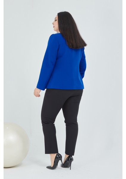 Atelier Kadın Büyük Beden Yakasız Ceket