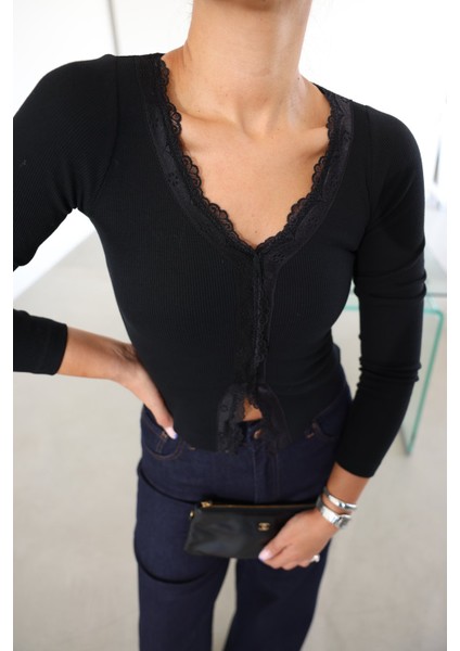 Dantel Detaylı Uzun Kollu Bluz modelleri