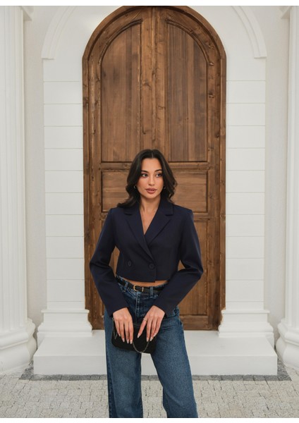 Kapsül Gardırop Astarlı Kruvazecrop Ceket