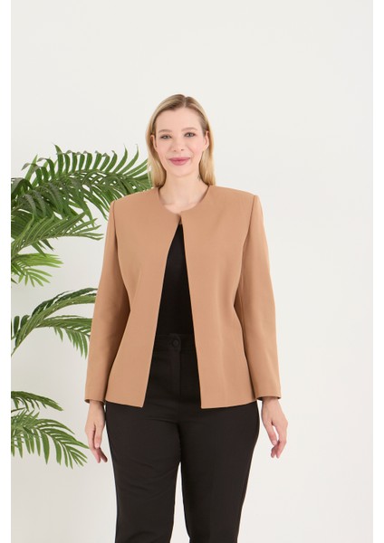 Atelier Kadın Büyük Beden Yakasız Ceket