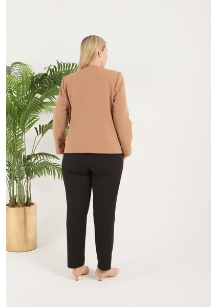 Atelier Kadın Büyük Beden Yakasız Ceket