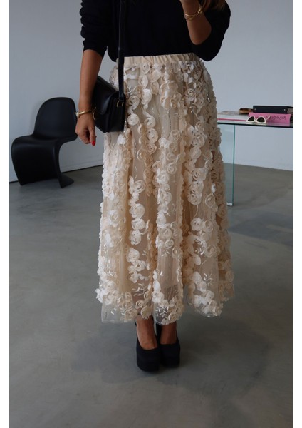 Çiçek Kabartmalı Pullu Premium Etek fırsatları