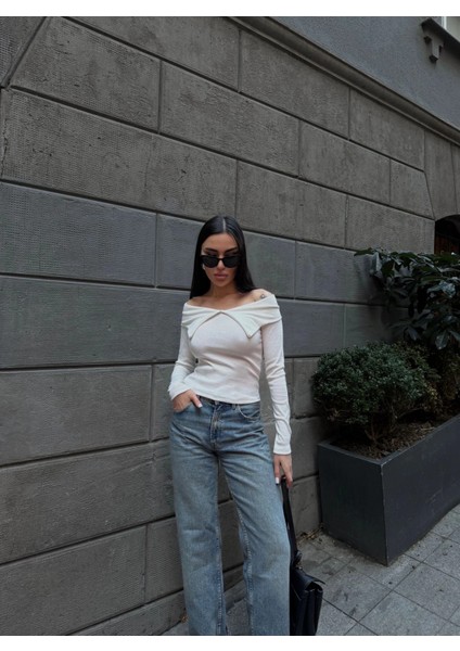 Kelebek Yaka Uzun Kol Bluz Beyaz fiyatları