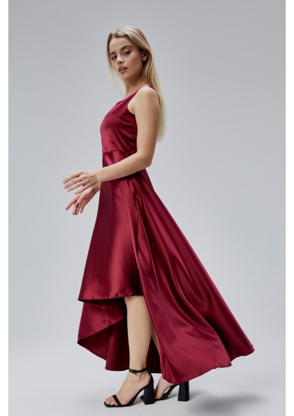 Kadın Saten Abiye Elbise - Dekolteli Kolsuz Volanlı Önü Kısa Arkası Uzun Tasarım HV06063109