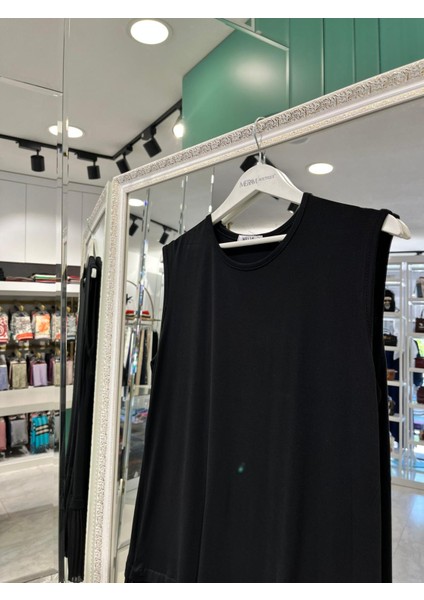 Melis Içlik Piliseli Sıfır Kollu - Siyah - Standart fiyatları