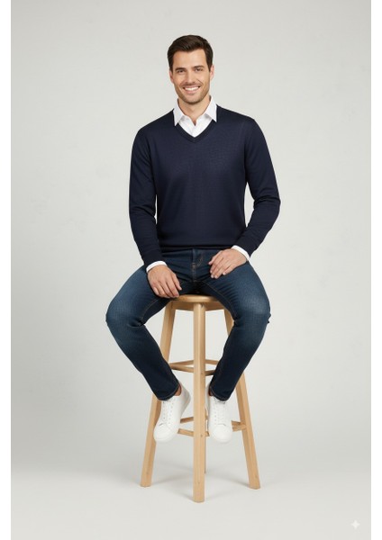 Erkek Uzun Kollu V Yakalı Düz Renk Klasik Model Rahat Kesim Tam Kalıp Yünlü Dokuma Kazak modelleri