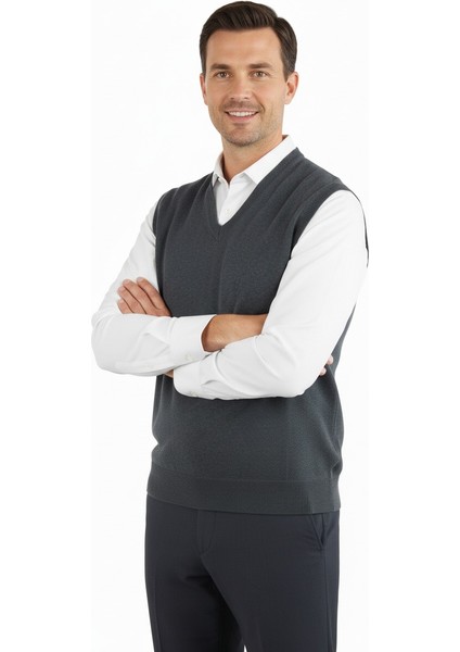 Erkek V Yakalı Düz Renk Klasik Model Rahat Kesim Tam Kalıp Yünlü Dokuma Süveter fırsatları