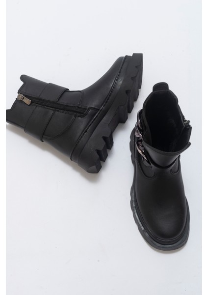 Kız Çocuk Siyah Suni Deri Anatomik Günlük Bot