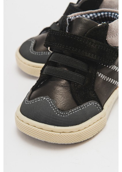 Erkek Çocuk Siyah Hakiki Deri Anatomik Günlük Bot