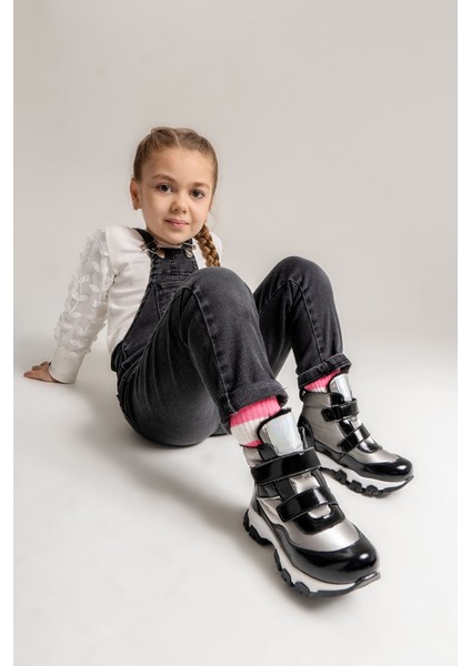 Kız Çocuk Platin Hakiki Deri Anatomik Günlük Bot