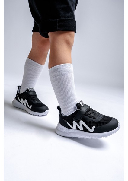 Erkek Çocuk Siyah Spor Ayakkabı