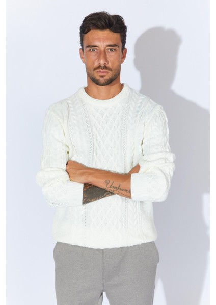 Erkek Ekru Bisiklet Yaka Saç Örgü Triko modelleri