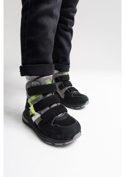 Erkek Çocuk Siyah Hakiki Deri Suya Dayanıklı Anatomik Günlük Bot fırsatları