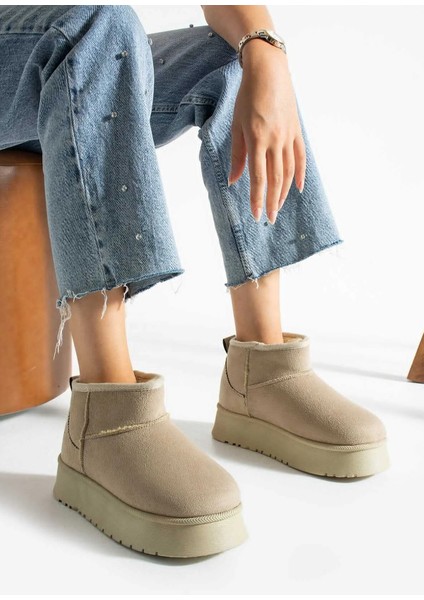Kadın Yüksek Taban Rahat Içi Kürklü Süet Yarım Bot