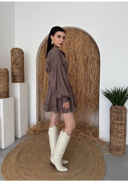 Gömlek Yaka ve Volanlı Mini Etek İkili Takım