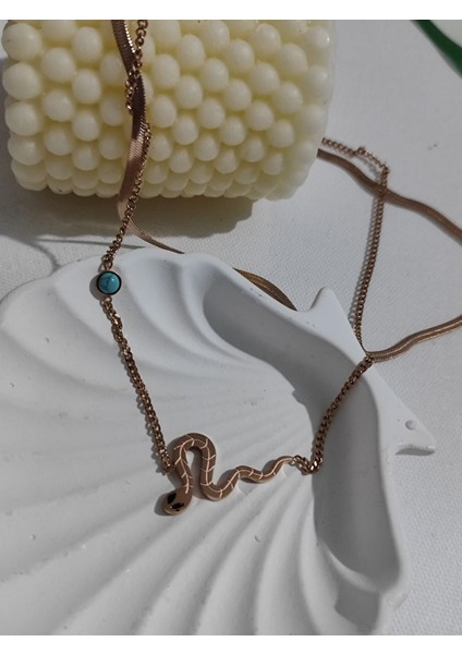 Yılan Detaylı Celik Kolye