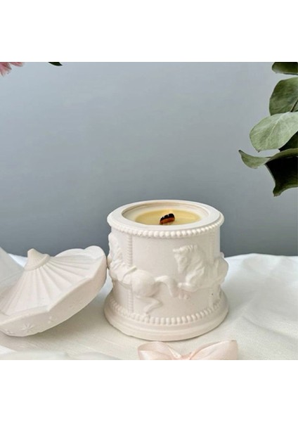 Atlı Karınca Carousel Amber Kokulu Soya Mum