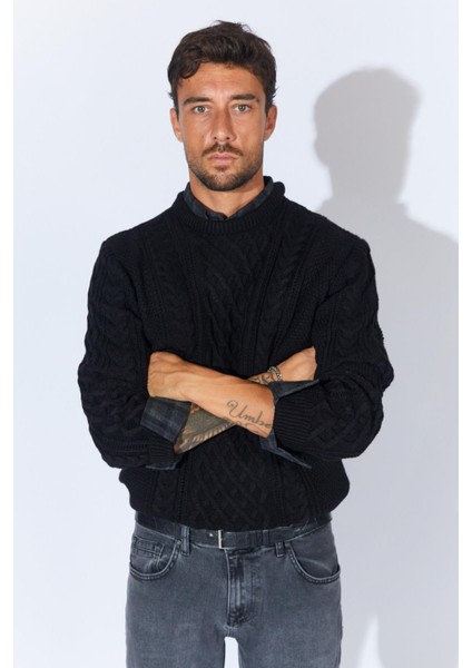 Erkek Siyah Bisiklet Yaka Saç Örgü Triko modelleri