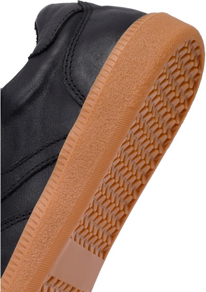 Kadın Siyah Bağcıklı Deri Sneaker 25AFD220918