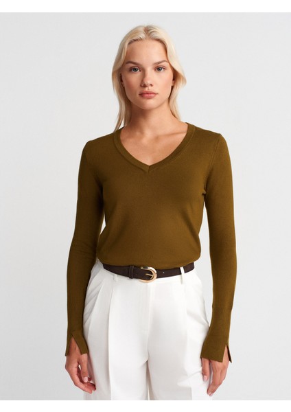 10427 V Yaka Kolu Yırtmaçlı Kazak-Yağ Yeşil