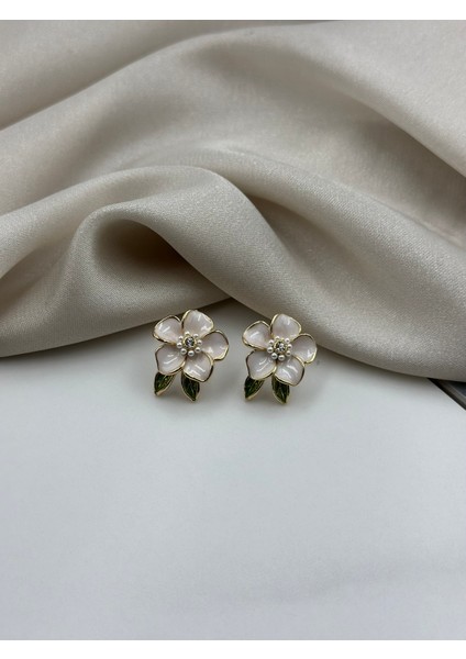 Gold Detaylı Krem-Siyah Renkli Çiçek Figür Küpe