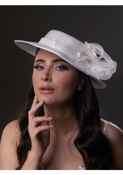 Çiçek ve Tül Detaylı Beyaz Gelin, Nikah, Nişan, Özel Davet Şapkası fiyatları