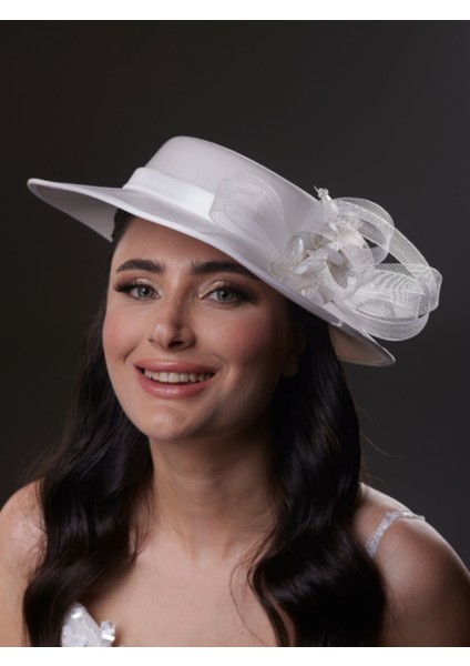 Çiçek ve Tül Detaylı Beyaz Gelin, Nikah, Nişan, Özel Davet Şapkası modelleri