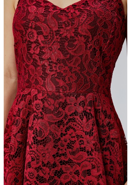 Kadın Uzun Dantelli V Yaka Fermuarlı Sırt Detaylı Ayarlanılabilir Omuz Askılı Uzun Elbise HV06063133 fırsatları